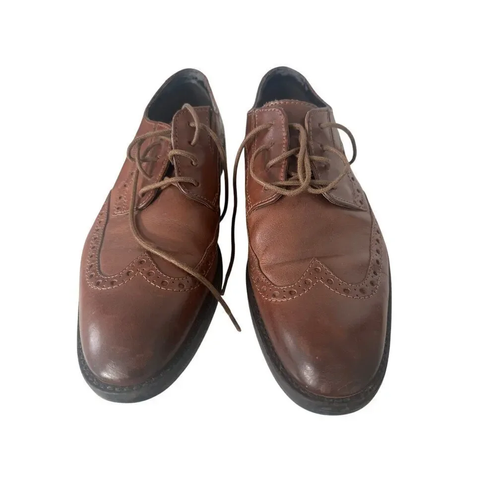 Mens's Clark Wingtip Lace Up Shoes sz 8